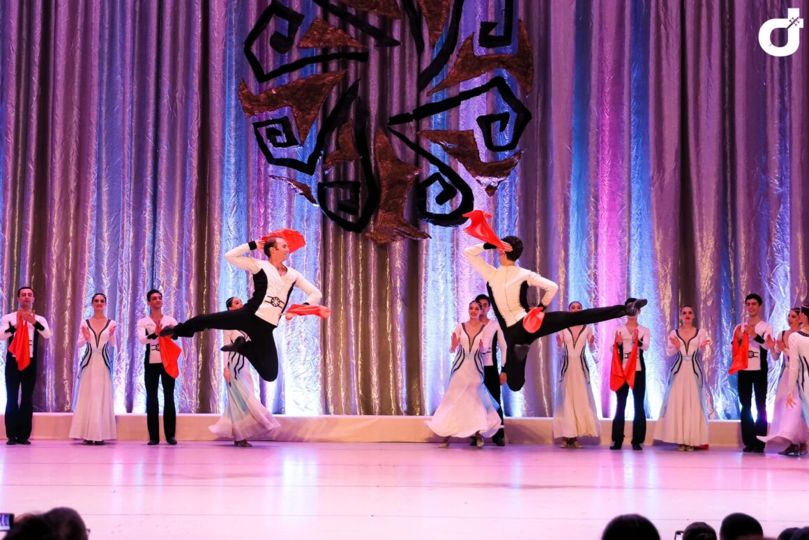 Barekamutyun-concert-1 37-րդ համերգաշրջանը բացեց «Բարեկամություն» անսամբլը